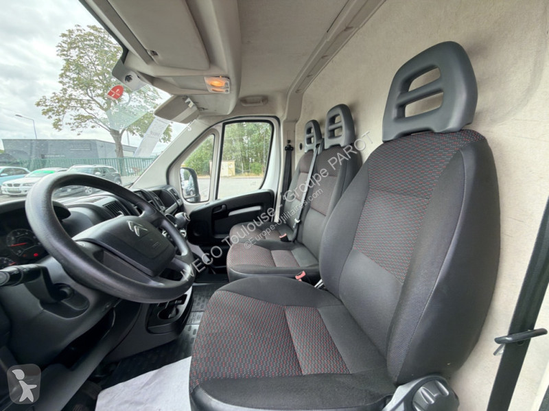 Véhicule utilitaire Citroën 30 L2H2 2.2 BlueHDi...
