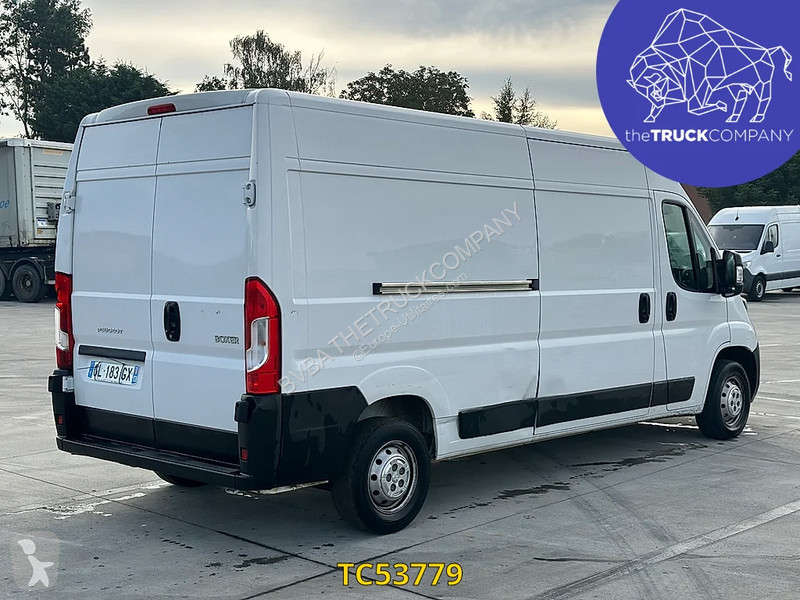 Véhicule utilitaire Peugeot Peugeot boxer 130cv...