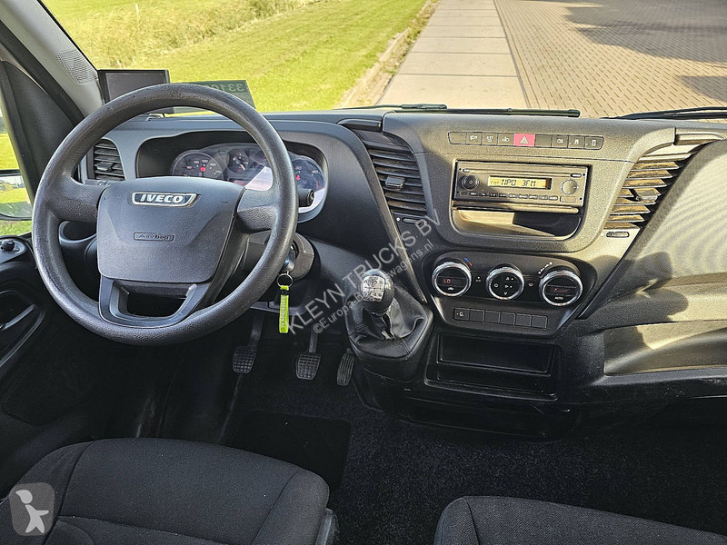 Véhicule utilitaire Iveco 35S13 L2H2 ac...
