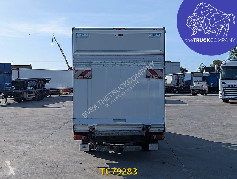 Véhicule utilitaire Renault 2.3 DCI KOFFER MET...