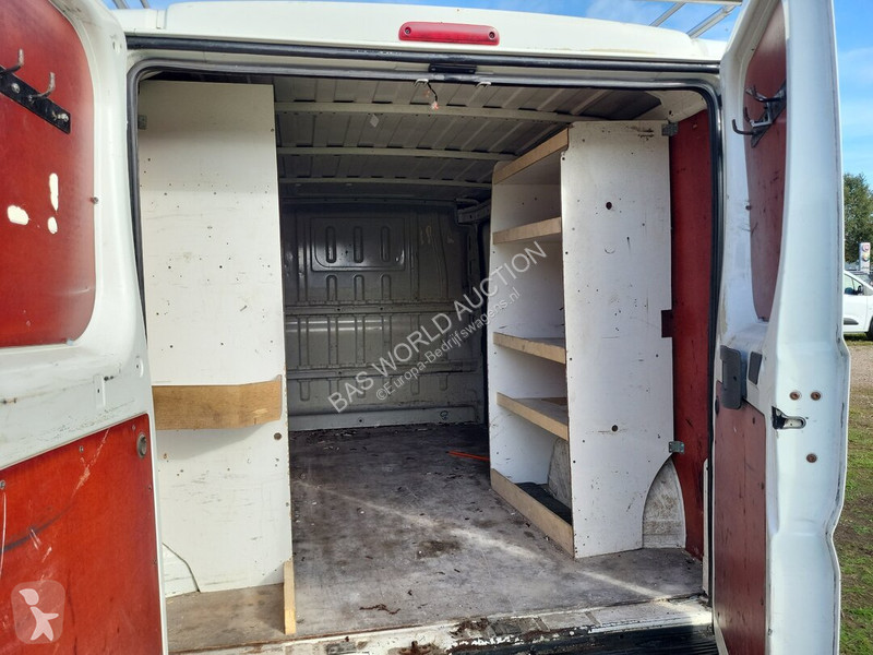 Véhicule utilitaire Fiat 120PK