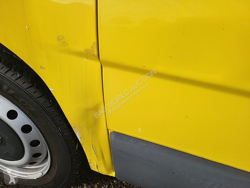 Véhicule utilitaire Opel 90PK