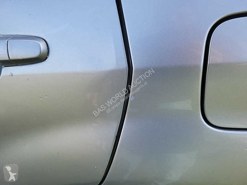 Véhicule utilitaire Toyota RAV 116pk RAV4