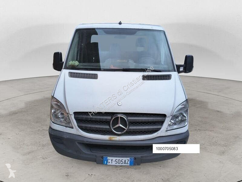 Véhicule utilitaire Mercedes 518