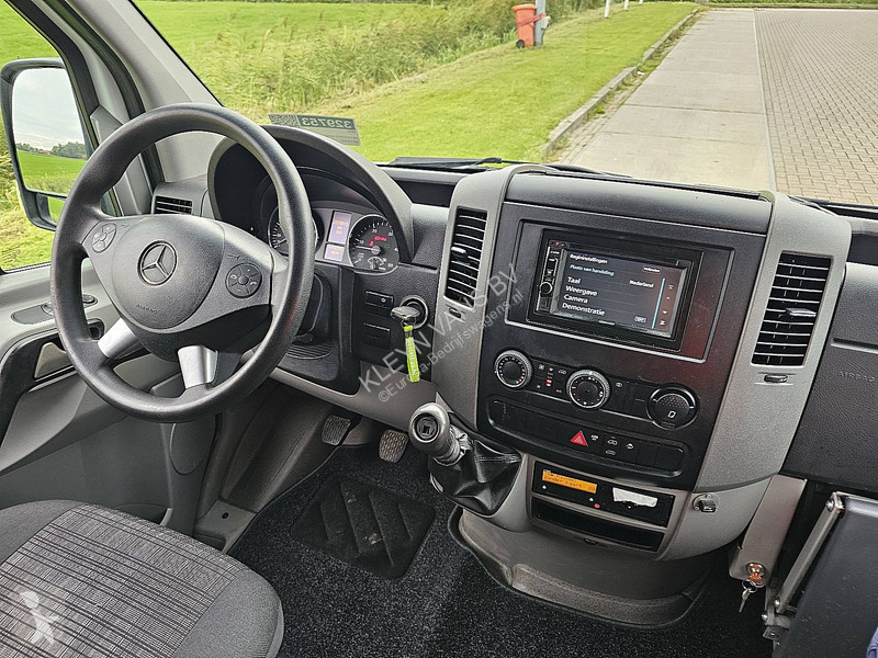 Véhicule utilitaire Mercedes 519 L2H2 N1 V6...