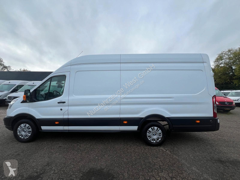Véhicule utilitaire Ford 350 L4H3...