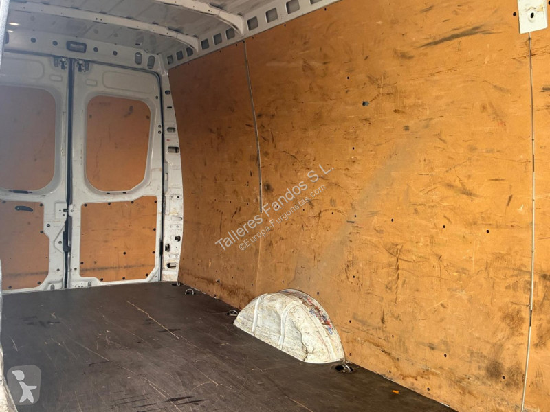 Furgoneta Iveco 35S16 V 16m3