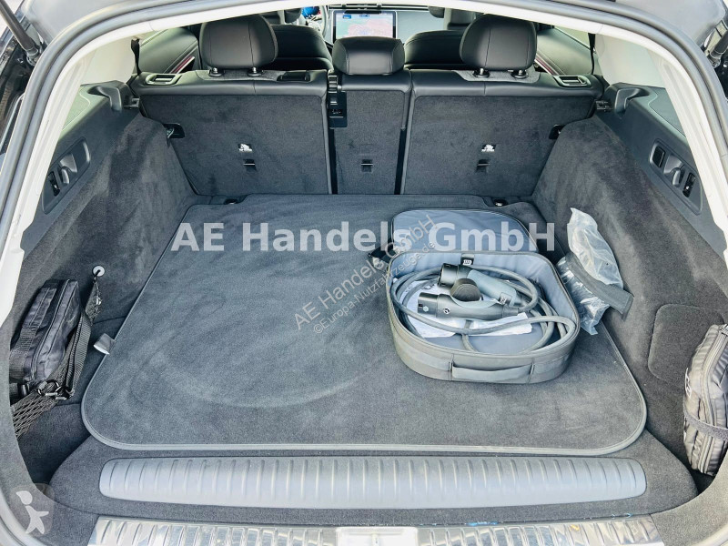 Užitkové vozidlo Mercedes E 300e T-Modell...