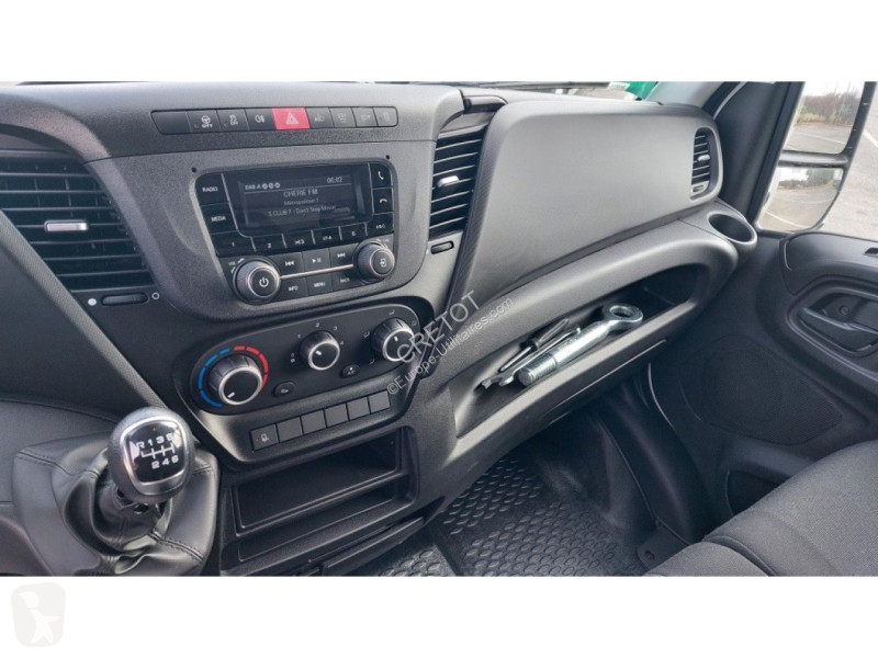 Užitkové vozidlo Iveco DAILY 35C16 3L Caisse 20 m3