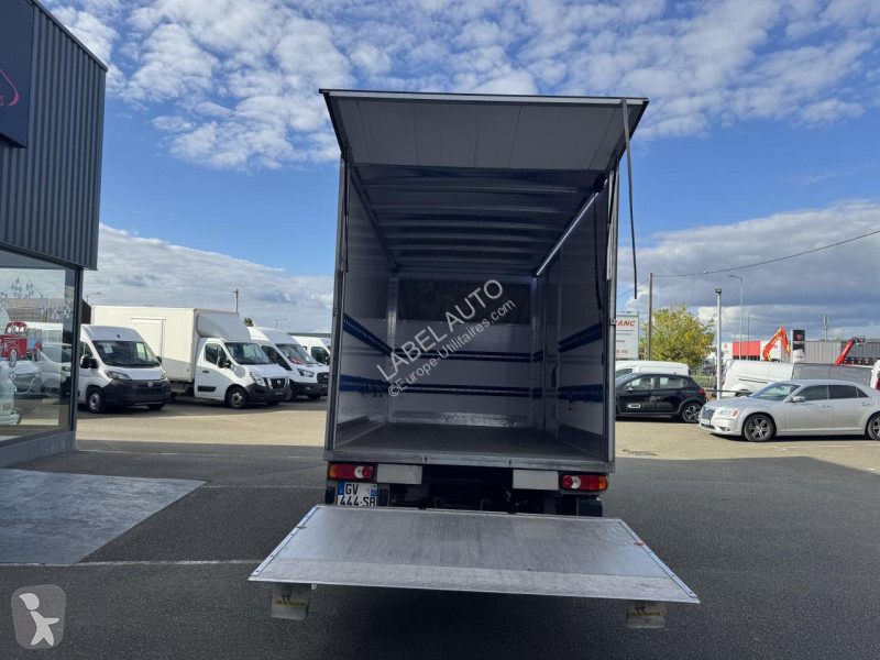 Fiat DUCATO CAISSE 20M3 + HAYON 3T5 MAXI 2.2...