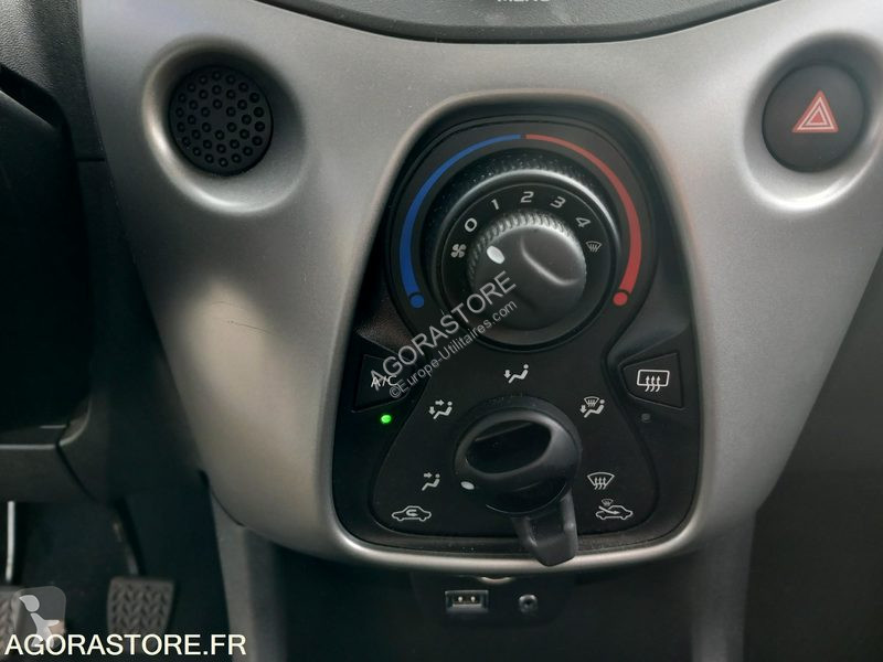 Peugeot 108 van