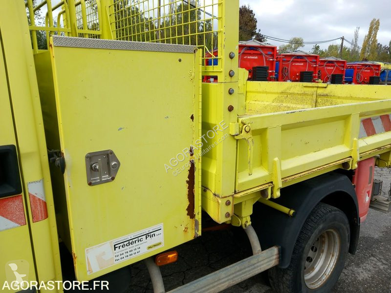 Iveco 65C18 van