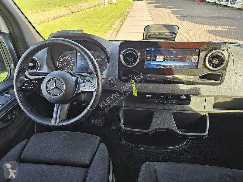Furgoneta Mercedes 317 L2H2 | Automaat | LED |...