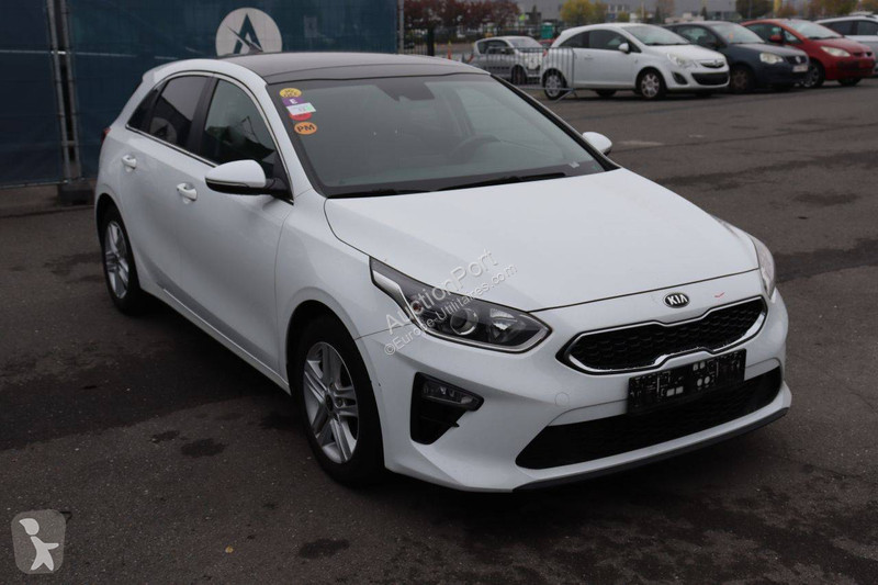 KIA  cee'd van