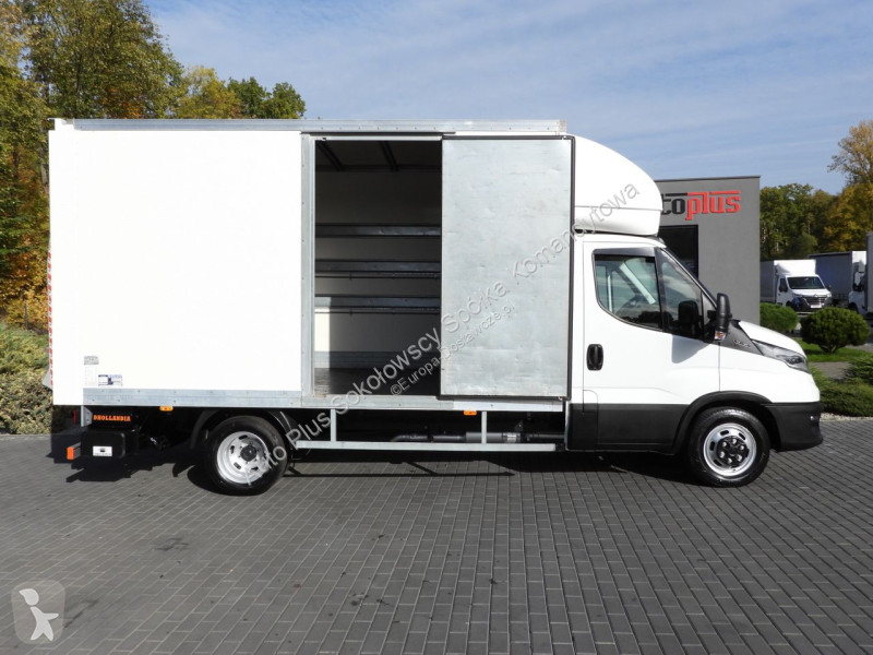 Iveco 35C16 DAILY van