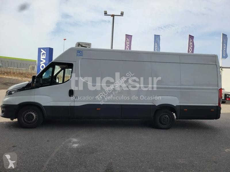 Iveco DAILY 35S14 16M3 van