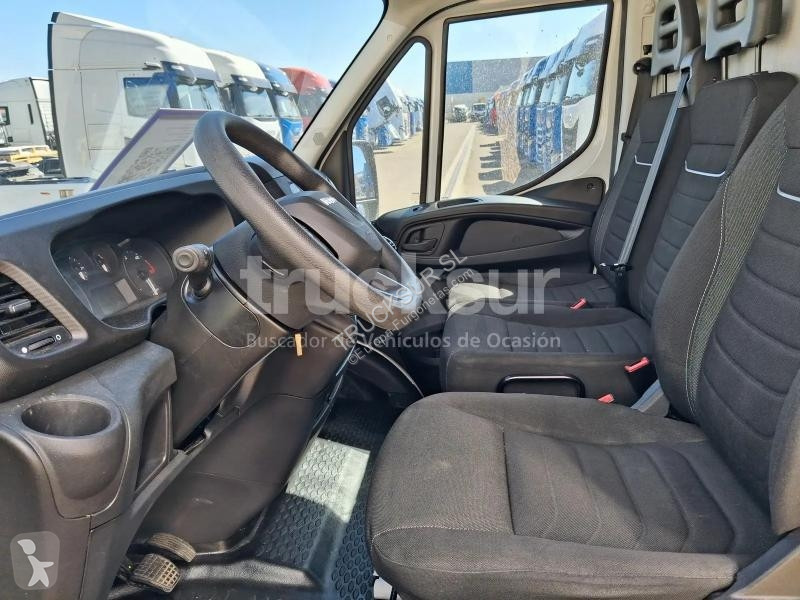 Furgoneta Iveco DAILY 35S16 16M3