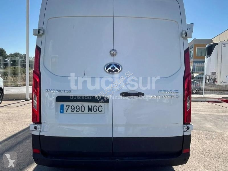 Maxus DELIVER 9 van