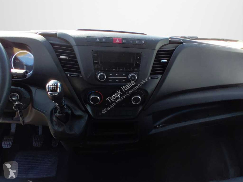 Užitkové vozidlo Iveco V - daily 35 C14 3750...