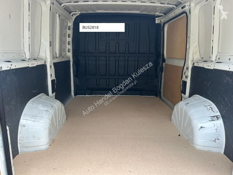 Peugeot 2.2 van
