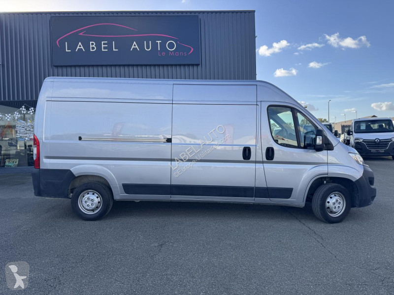 Véhicule utilitaire Opel MOVANO 3T5 L3H2 2.2...