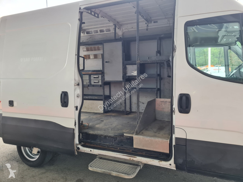 Iveco DAILY 35C FG 35C13V11 van