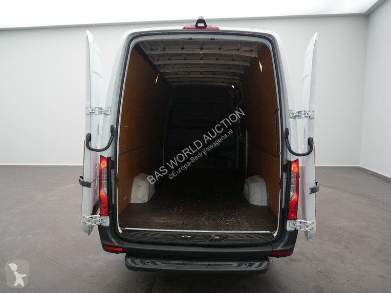 Mercedes 315 CDI van
