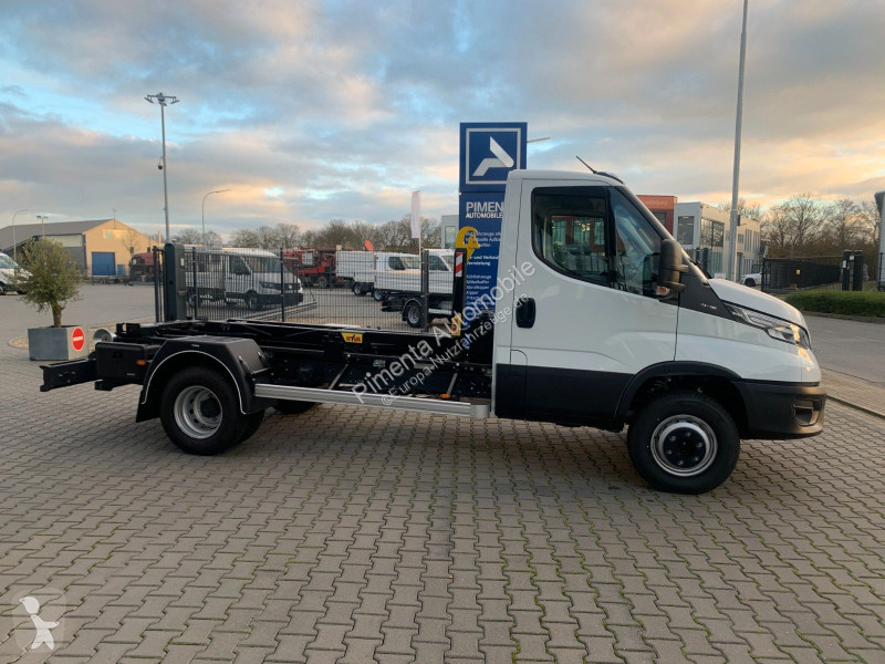 Užitkové vozidlo Iveco 70C18HP MY26 Hyva...