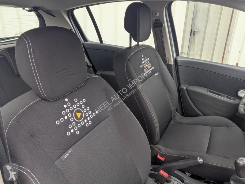 Užitkové vozidlo Renault CLIO III YAHOO! 1.5...