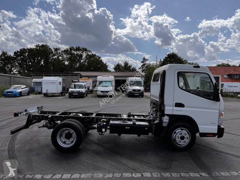 Furgoneta Fuso 7C15//3Seats/7490kg/ACC/Chassis