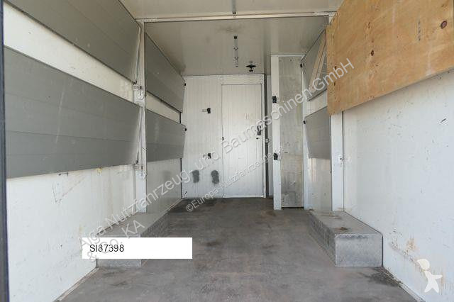 Furgoneta Volkswagen 4x2, Isoliert, Regale,...