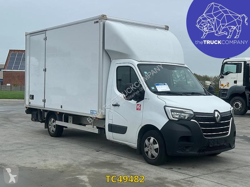 Renault 2.3 DCI van