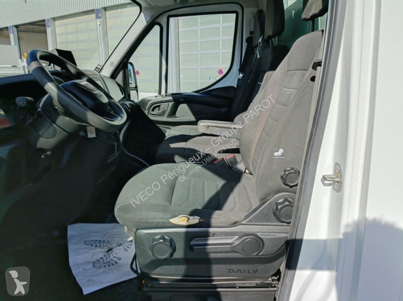Varevogn Iveco 35C16 empattement 3750 Tor