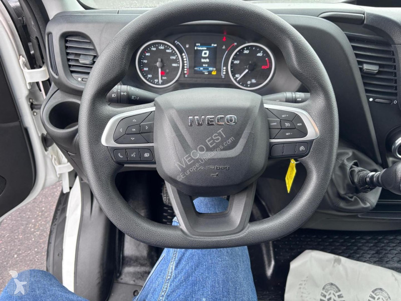 Varevogn Iveco 35S Fg 35S14 V12 - FOURGON 12 M3...