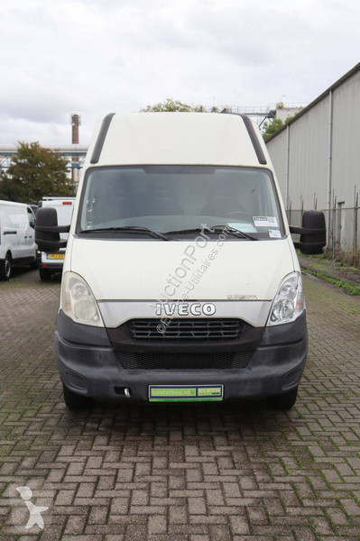 Bedrijfswagen Iveco 35C13