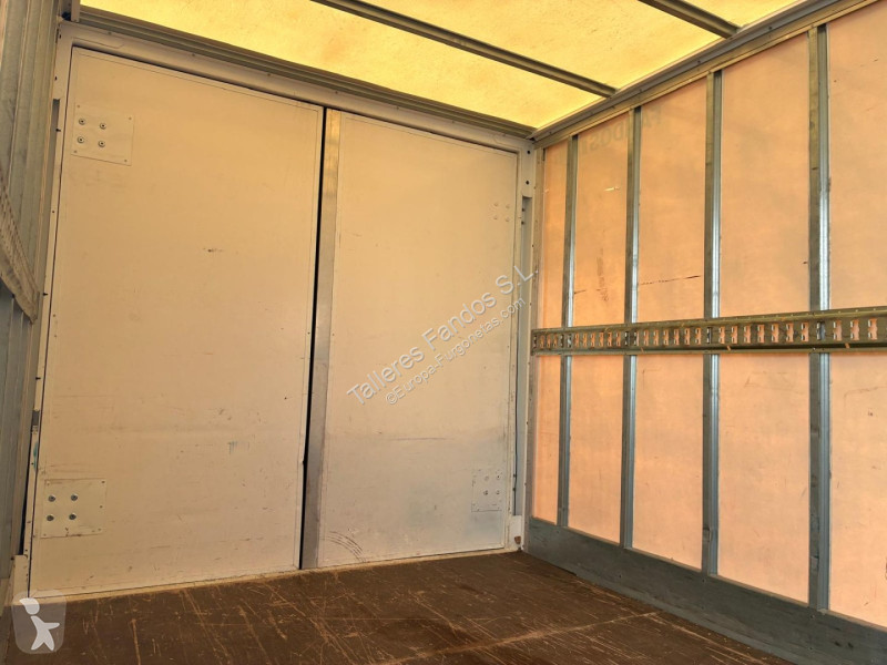 Furgoneta Iveco 35C16 H 3.0 con puertas traseras