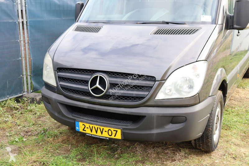 Véhicule utilitaire Mercedes