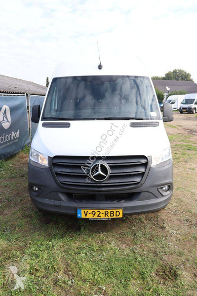 Véhicule utilitaire Mercedes