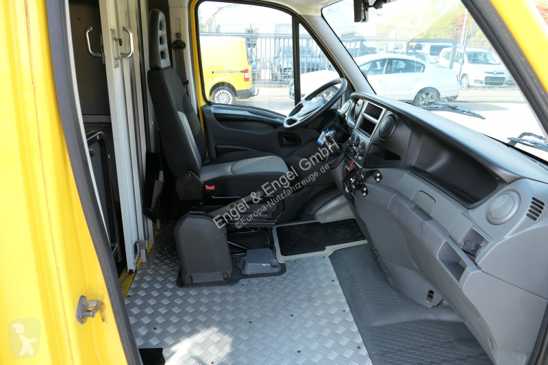 Iveco Daily 35 S11 C30C AUTOMATIK KAMERA Regale...