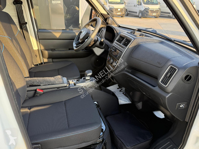 Samochód dostawczy Piaggio Porter NPE con...