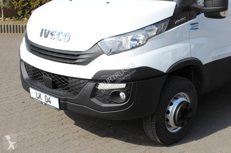 عربة نفعية Iveco