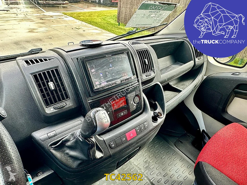 Véhicule utilitaire Fiat meubelbak + lift 3.0D...