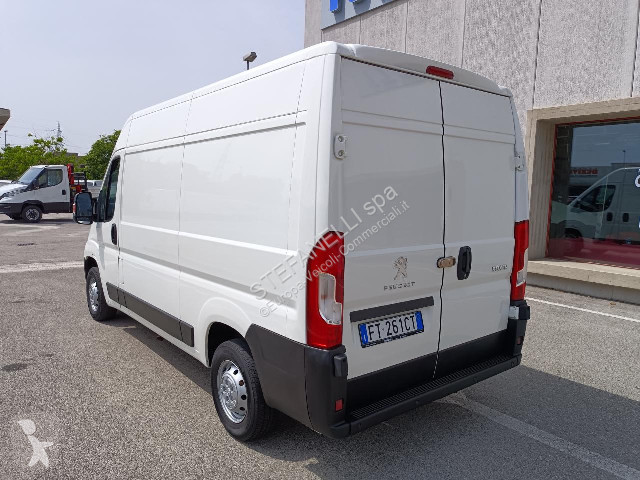 Autoutilitară Peugeot BOXER 335 2.0
