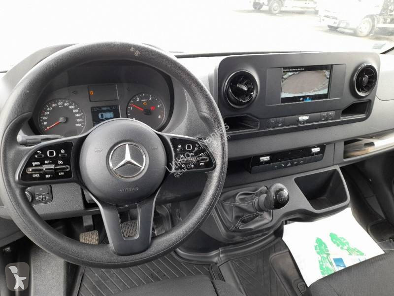 Furgoneta Mercedes