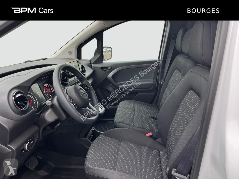 Véhicule utilitaire Mercedes e Long Pro