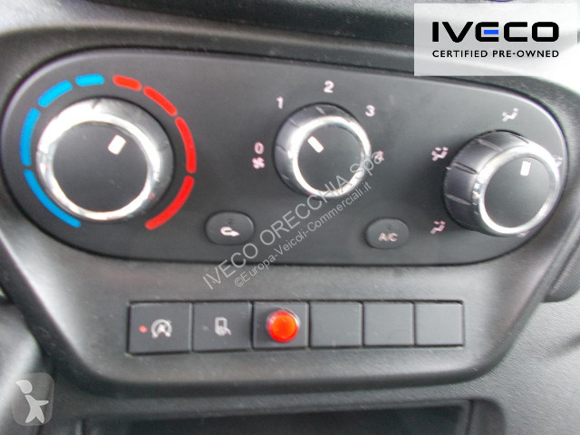 Veicolo commerciale Iveco DAILY 35C14 - 3750