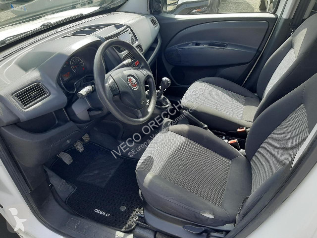 Furgoneta Fiat DOBLO