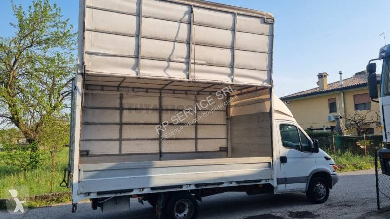 Véhicule utilitaire Iveco
