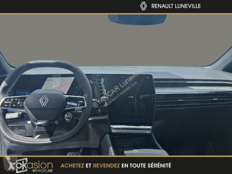 Veicolo commerciale Renault Rafale E-Tech full...