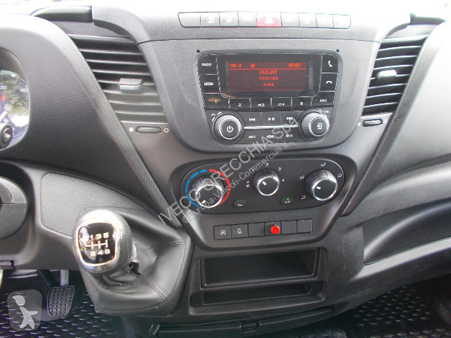 Veicolo commerciale Iveco DAILY 35C14 - 3750